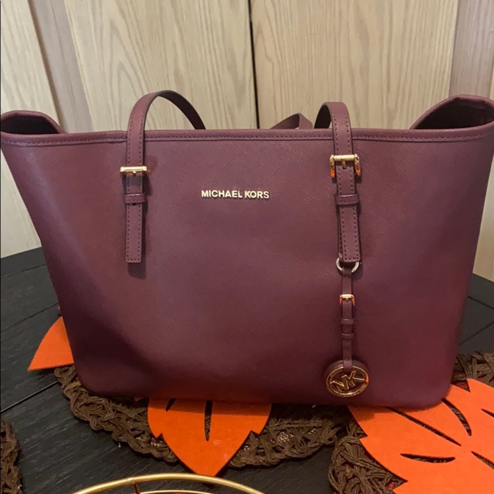 Michael kors large tote Bag (plum)